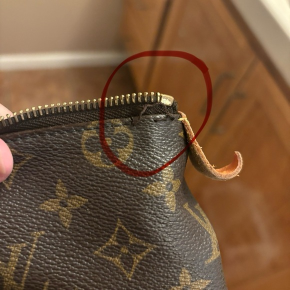 💕Louis Vuitton Totally MM Monogram Shoulder Bag💕 - Picture 14 of 15